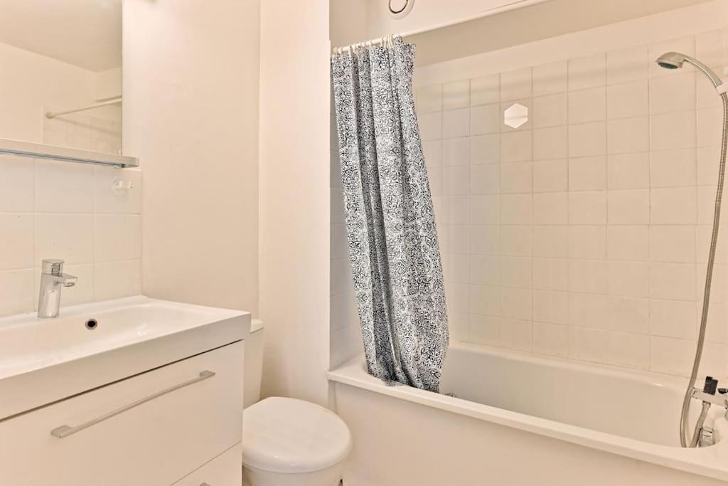 Appartement Proche Canal Saint Martin Paris Exterior foto